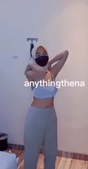 Bokep Hijab Viral Pamer Body Goals terus Ngentot