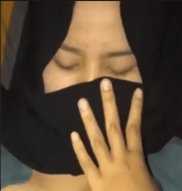 Indo Hijab Hyper Keenakan Ditusuk